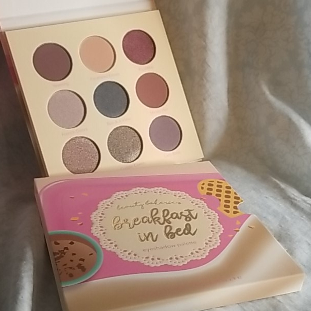Beauty Bakerie Breakfast in Bed eyeshadow palette